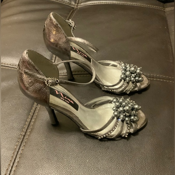 Women’s Silver Shoes - Picture 11 of 12